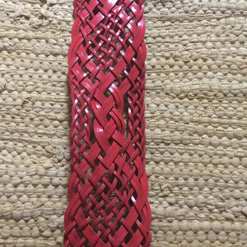 Red belt - Picture 3 of 3
